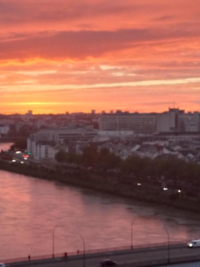 Appartement Standing Vue Panoramique Sur Nantes Exterior photo
